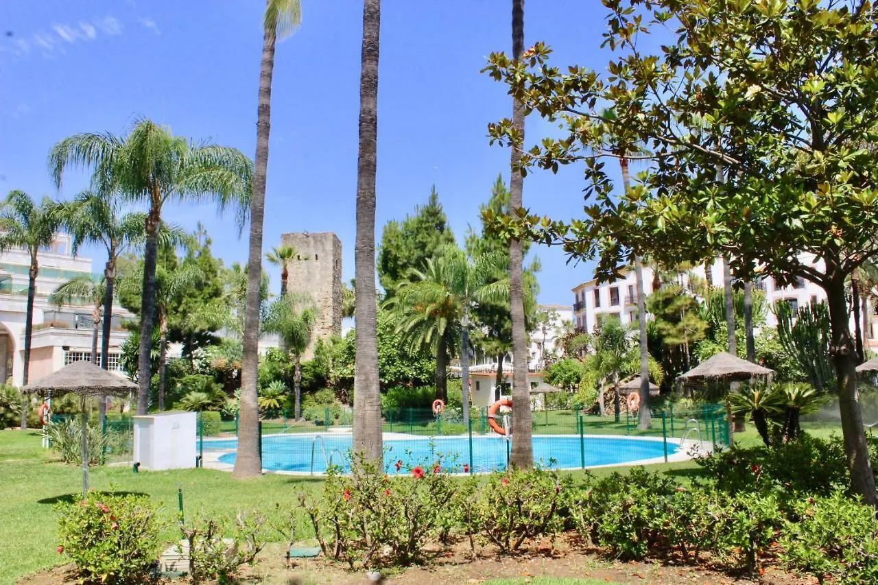 Puerto Banus 2 Bedrooms Oceanfront C Marbella Apartment